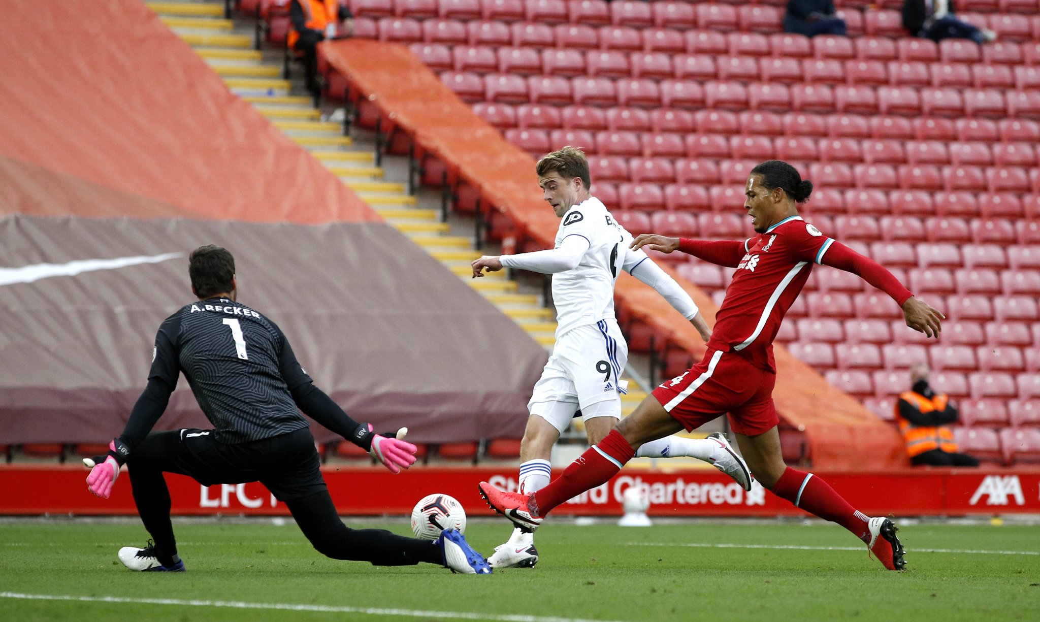 暴带来的深 暴带来的深